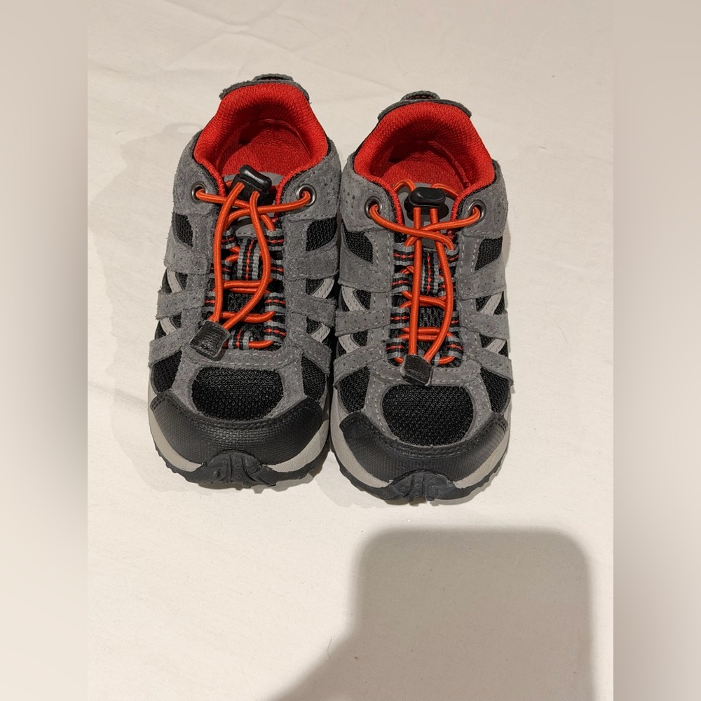 Columbia Kids Black And Gray Sneakers With Orange Laces